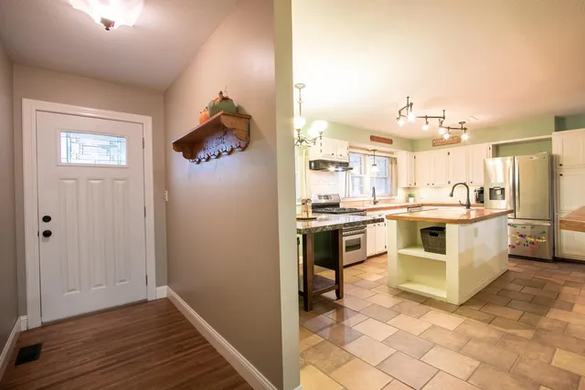 $200,000 | 300 West 6th Street, Sedgwick, KS 67135