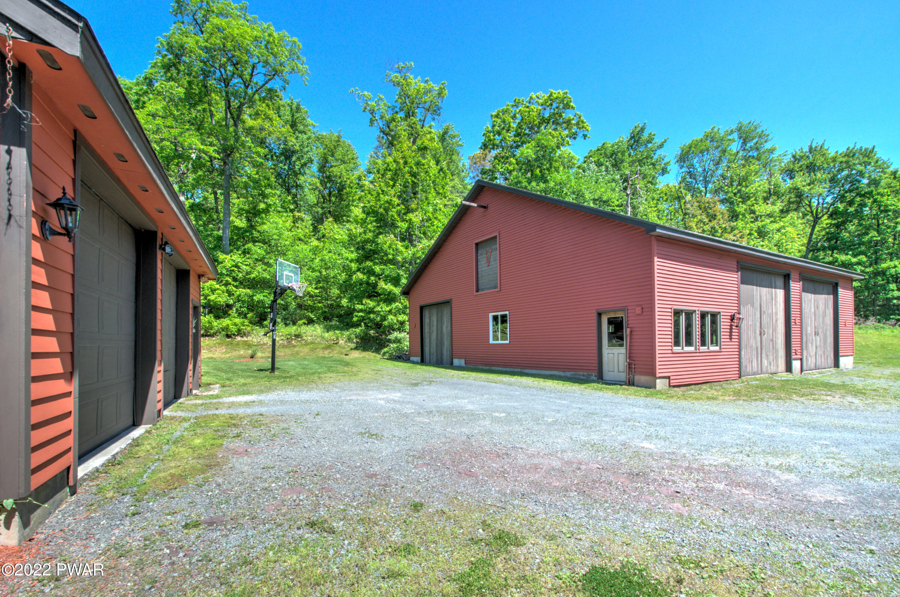141 Egypt Road Tafton, PA 18464 - Photo 39 of 45 33-Exterior garages
