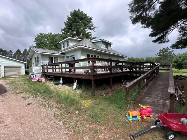 $275,500 | 8501 River Road, Suring, WI 54174