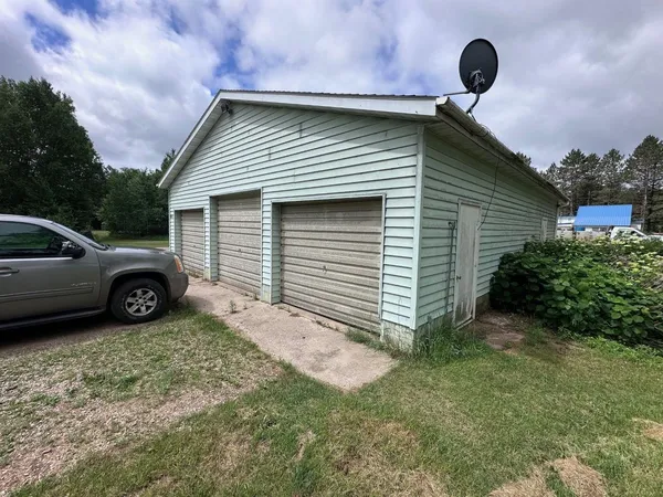 $225,000 | 8501 River Road, Suring, WI 54174