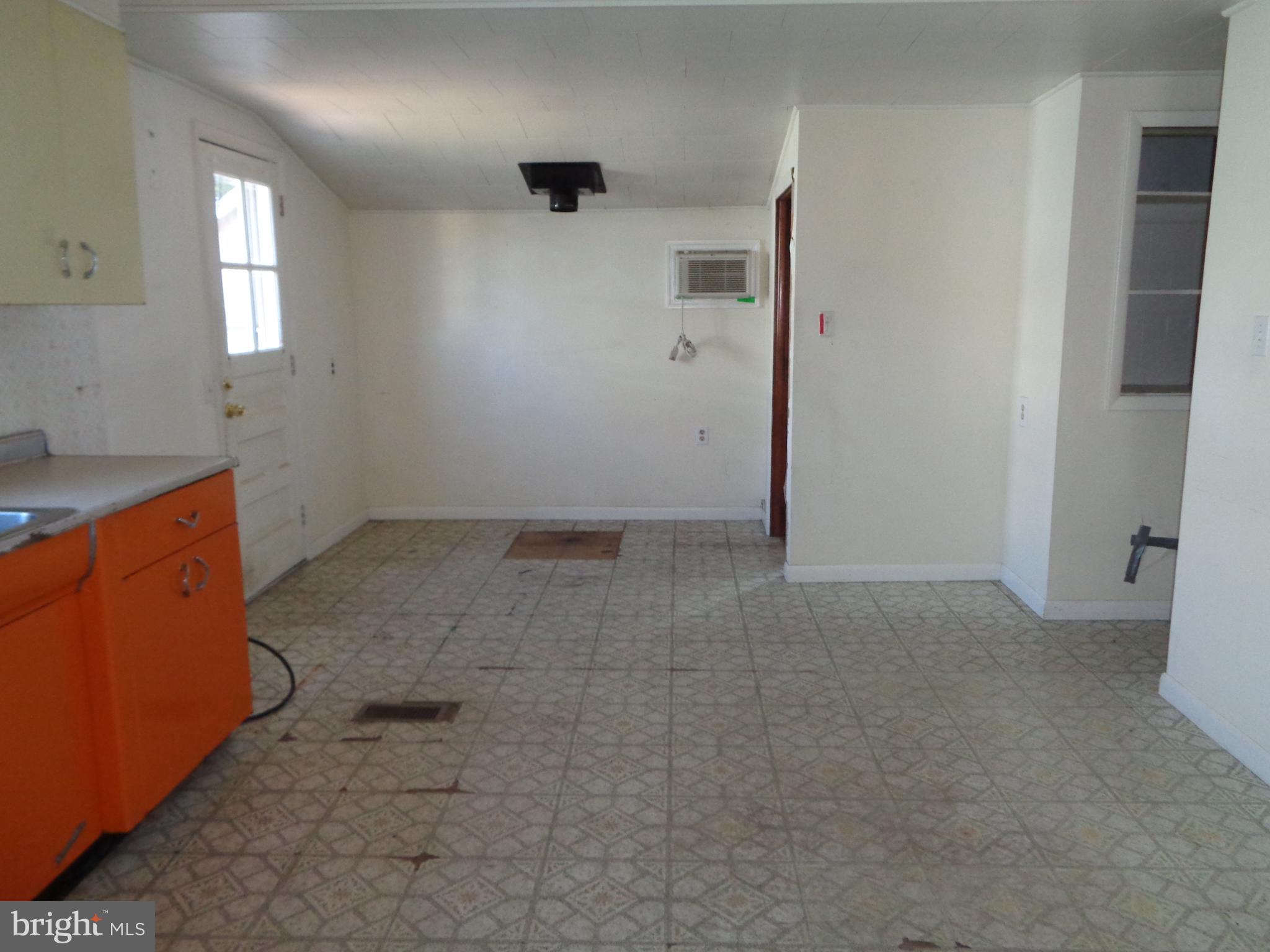 5 Honeycomb Road Baltimore, MD 21220 - Photo 10 of 27 Gallery Image 10