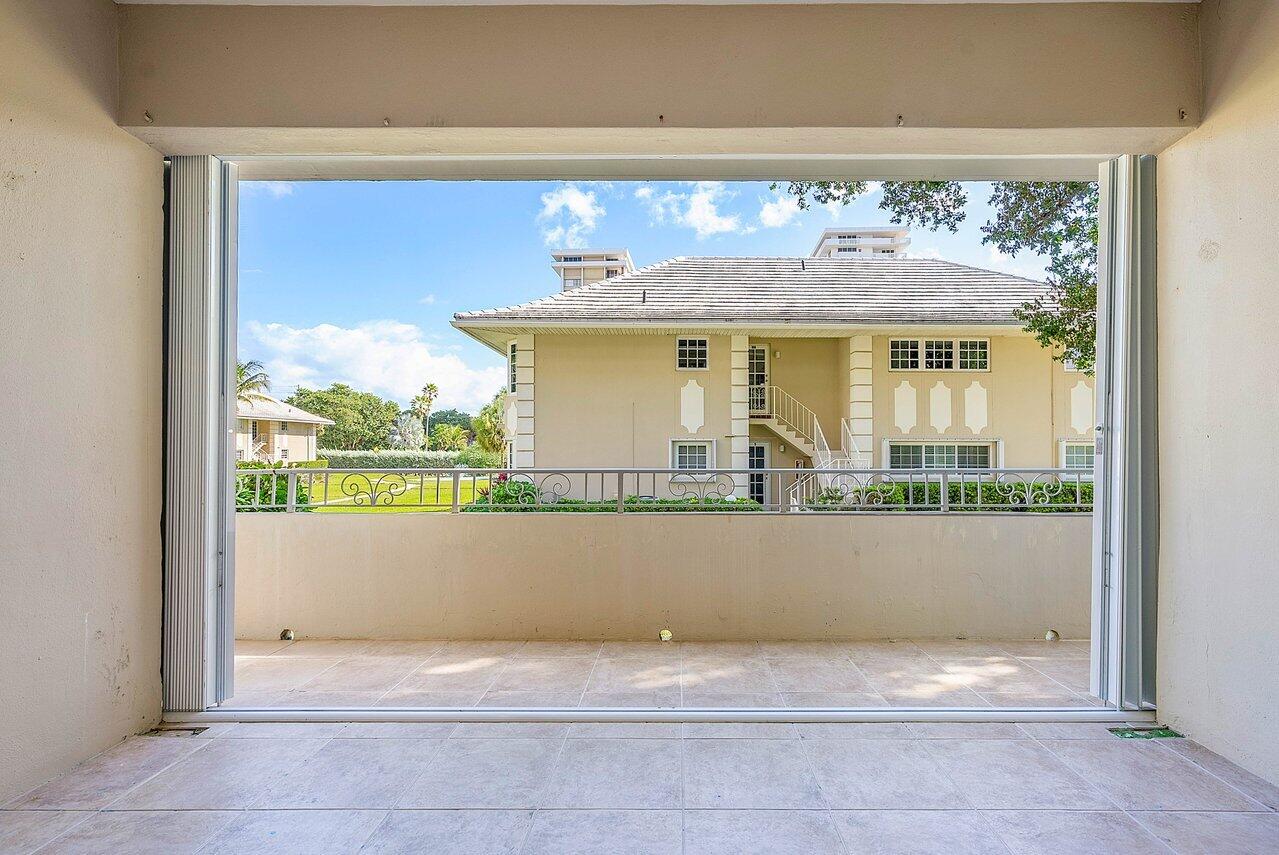 1299 South Ocean Boulevard, Unit R1 Boca Raton, FL 33432 - Photo 15 of 44 025-1299SouthOceanBoulevard-BocaRaton-FL