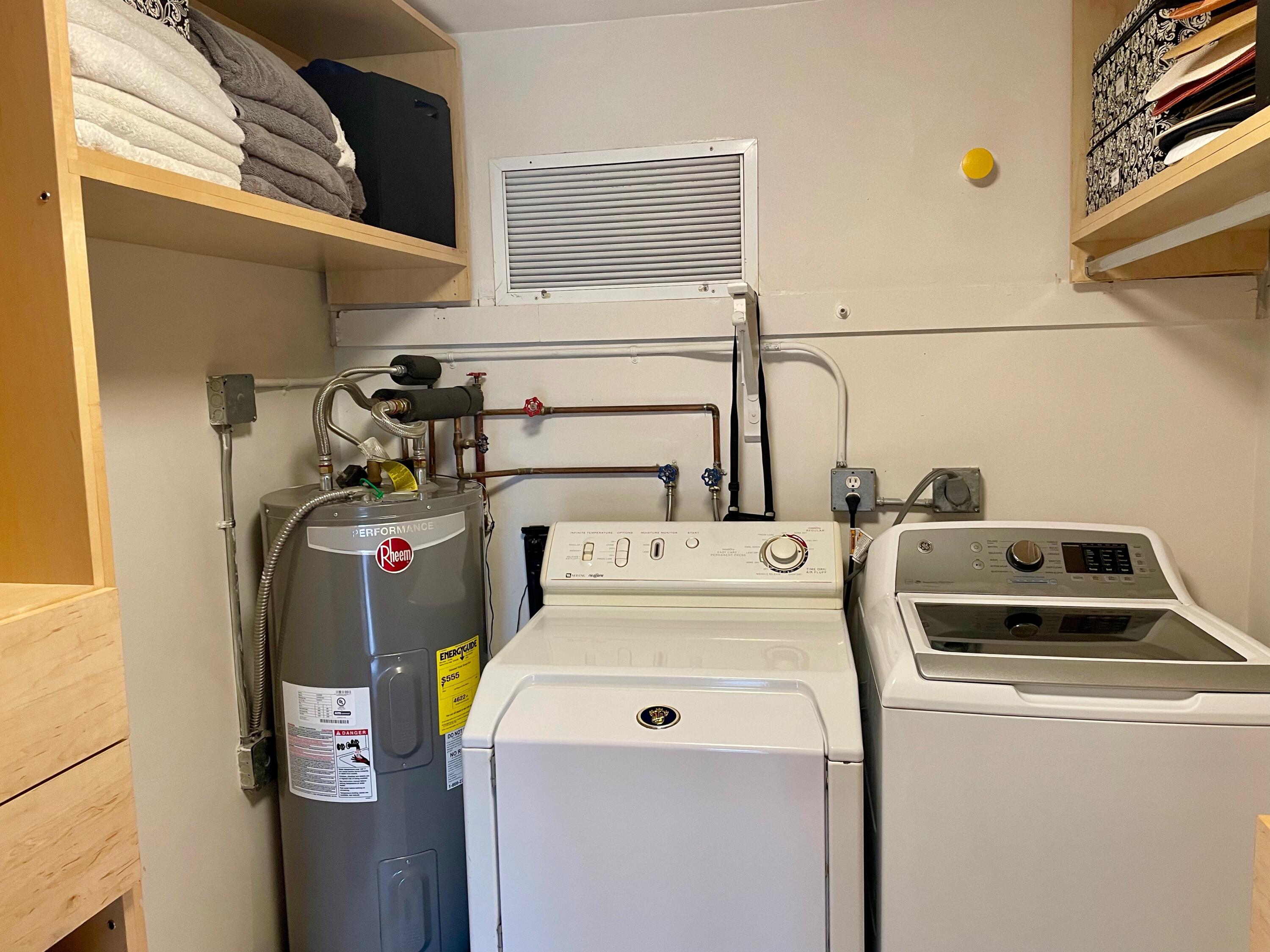 1299 South Ocean Boulevard, Unit R1 Boca Raton, FL 33432 - Photo 42 of 44 R1 Washer Dryer