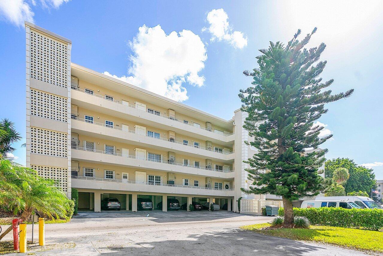 1299 South Ocean Boulevard, Unit R1 Boca Raton, FL 33432 - Photo 5 of 44 002-1299SouthOceanBoulevard-BocaRaton-FL
