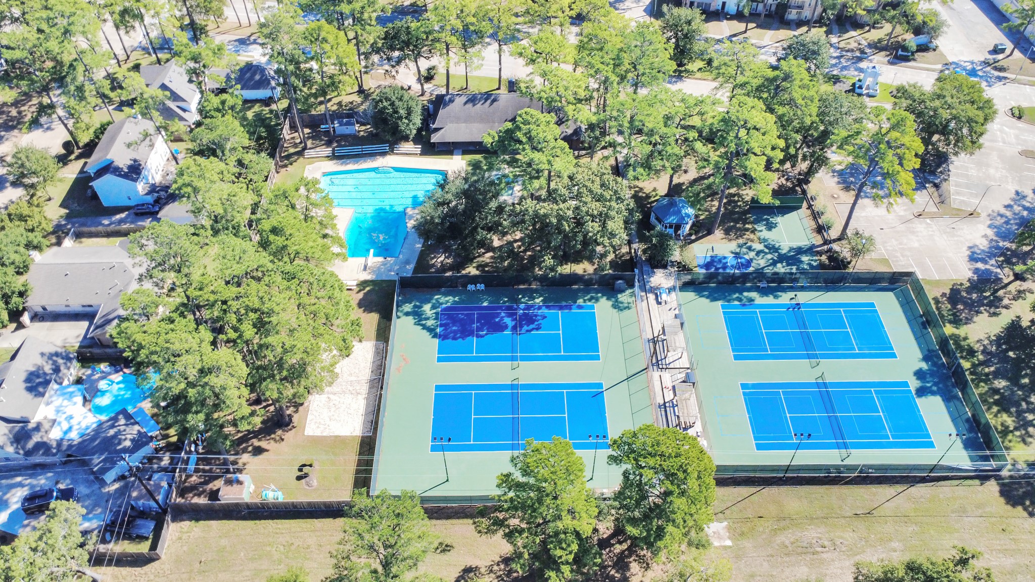 13635 Treebank Lane Houston, TX 77070 - Photo 25 of 26 front view of a house
