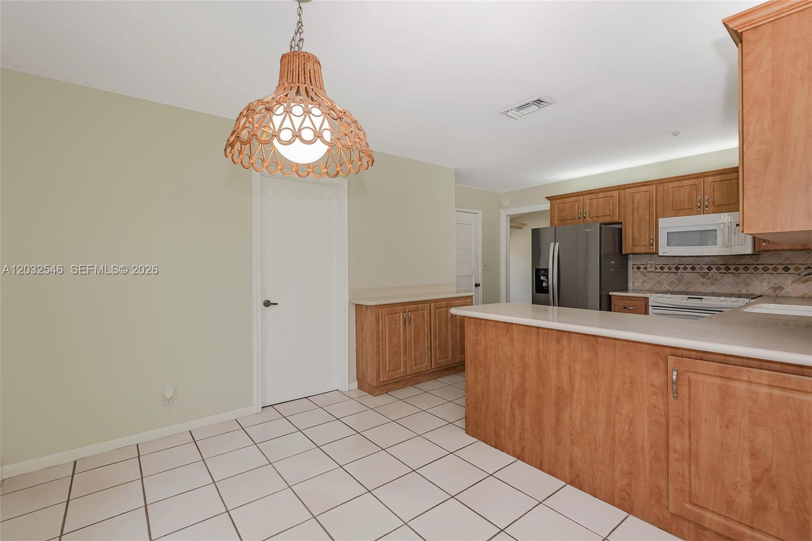 7905 Cloverfield Circle Boca Raton, FL 33433 - Photo 13 of 42