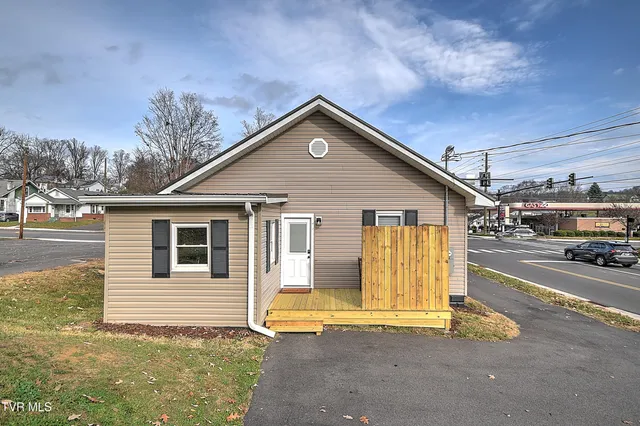 $235,000 | 1132 Virginia Avenue, Bristol, TN 37620