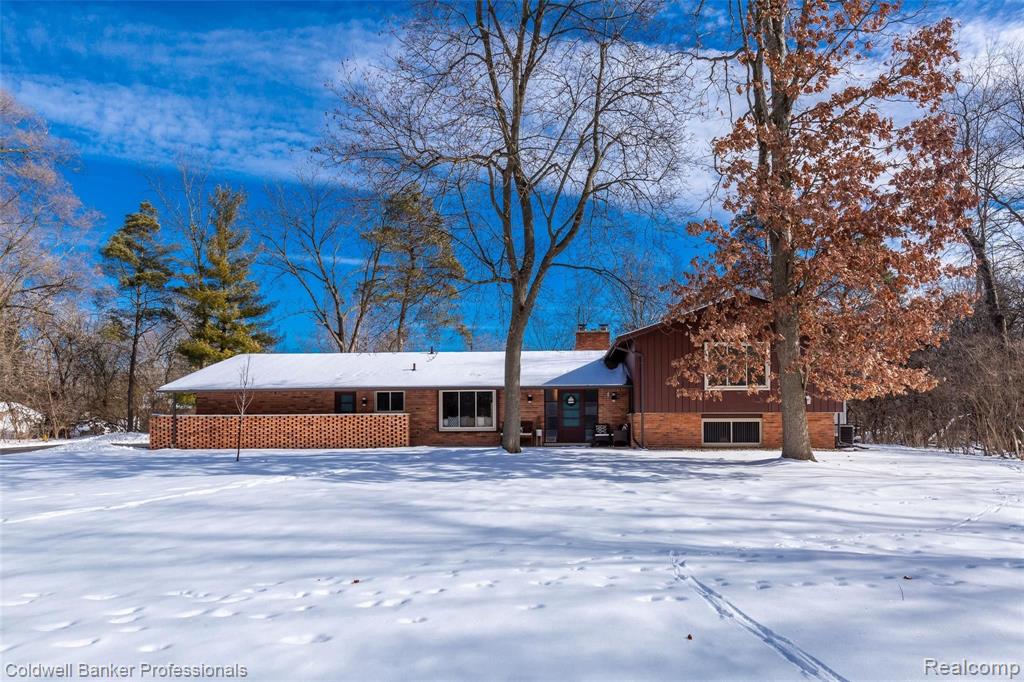 32054 Bingham Road Bingham Farms, MI 48025 - Photo 4 of 36