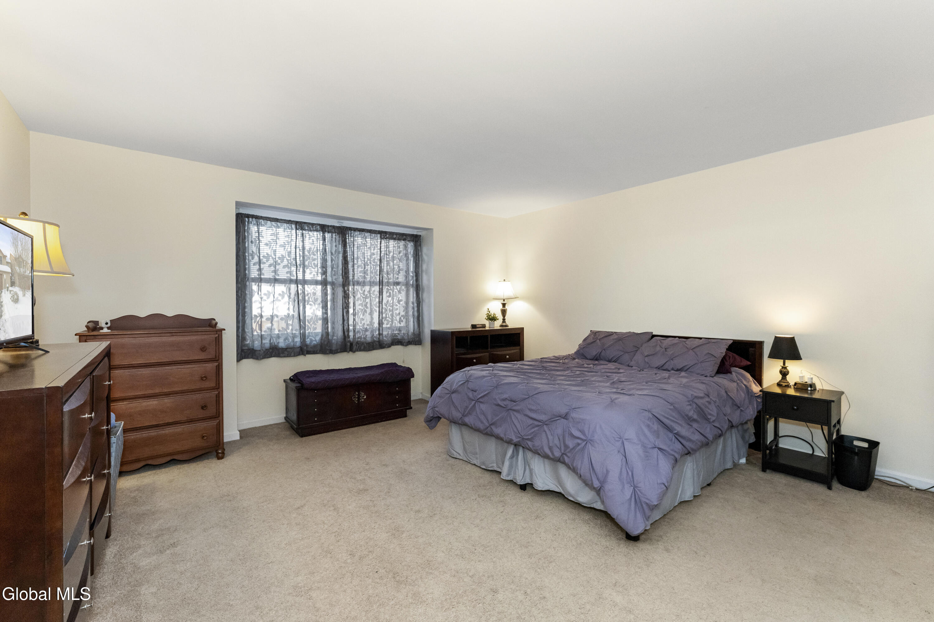 216 Harvard Road Colonie, NY 12189 - Photo 18 of 34 6 Master 1