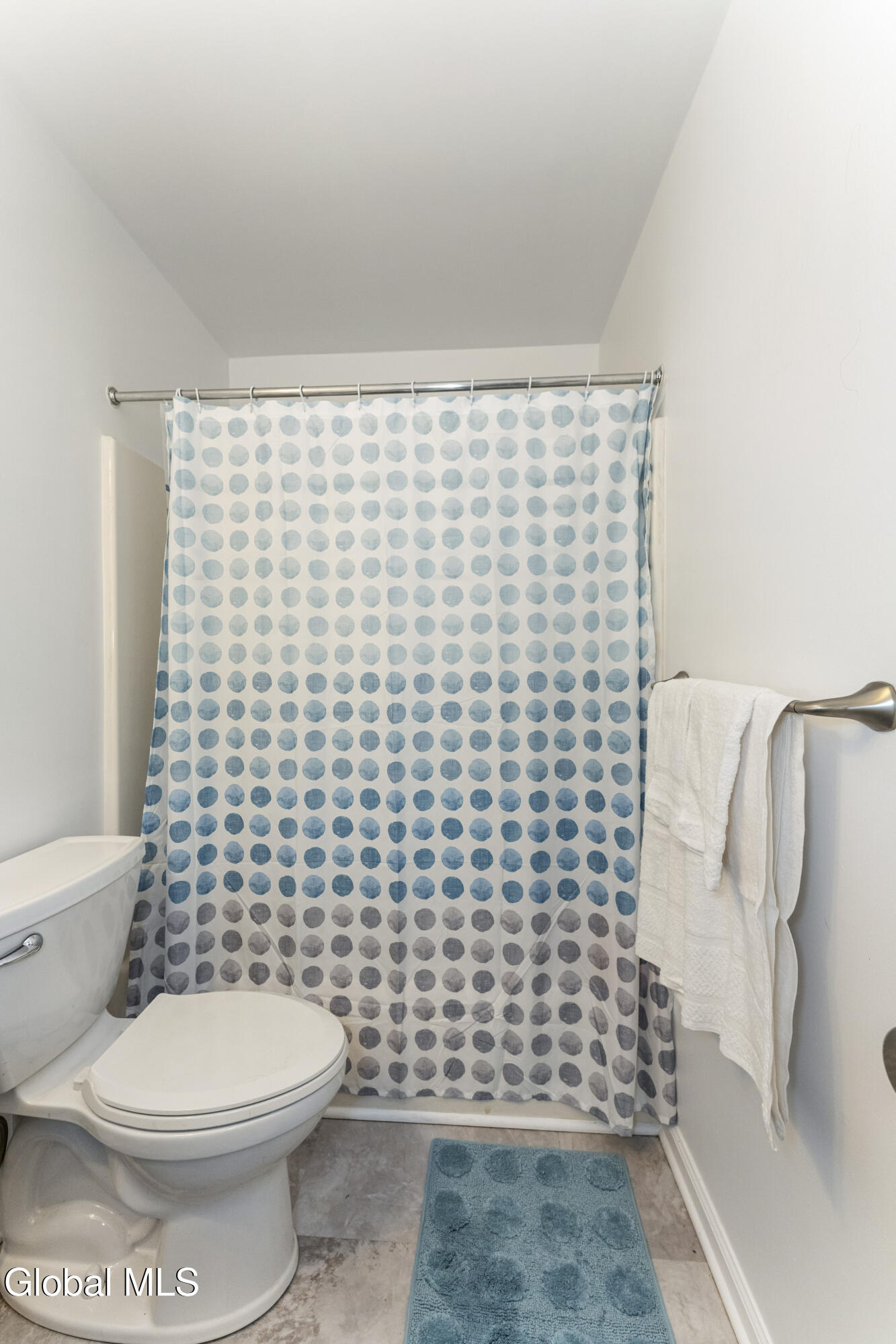 216 Harvard Road Colonie, NY 12189 - Photo 28 of 34 8 Bathroom 2