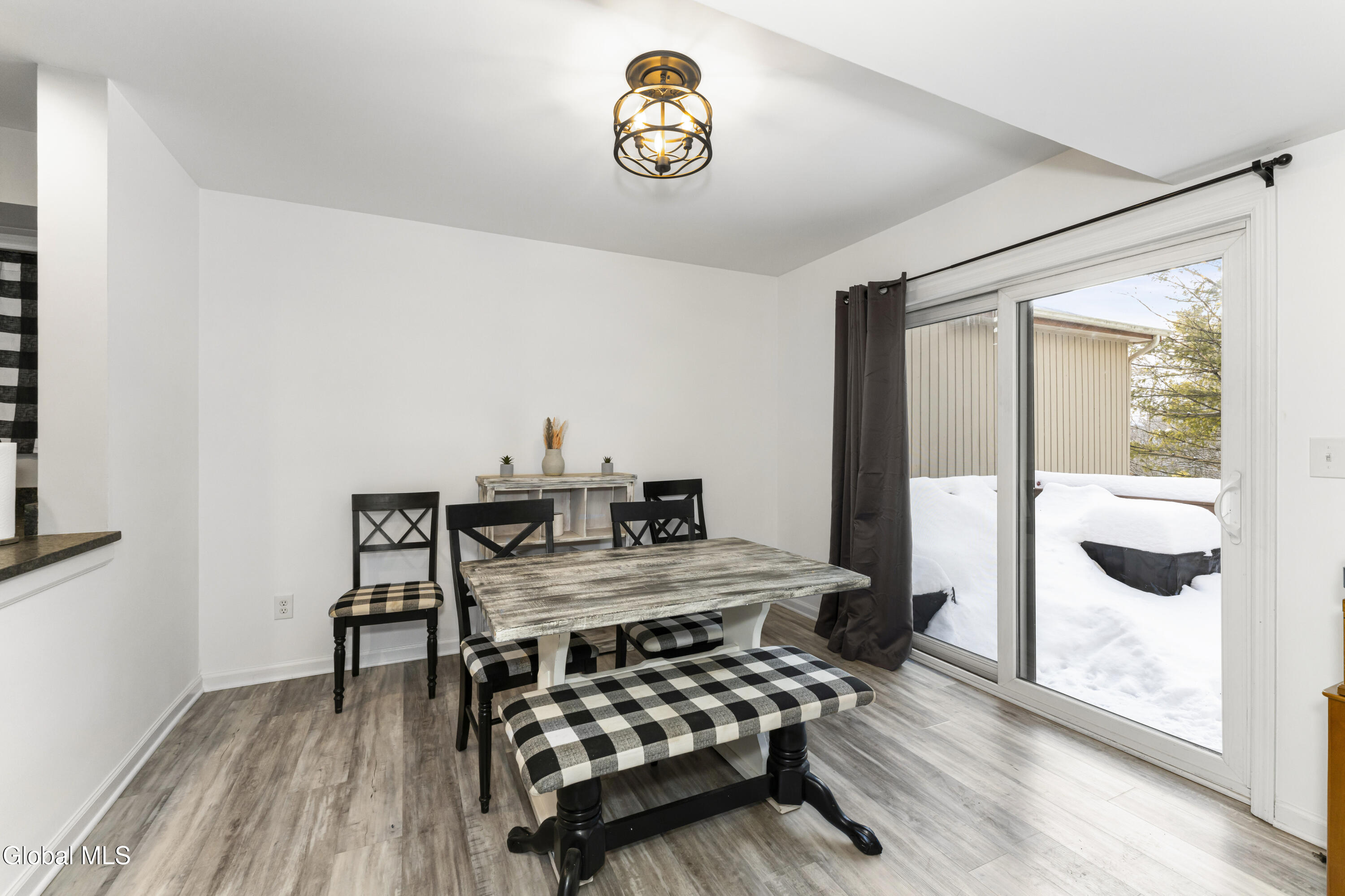 216 Harvard Road Colonie, NY 12189 - Photo 10 of 34 3 Diningroom 1