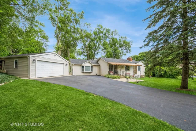 $320,000 | 6206 Hilly Way, Cary, IL 60013