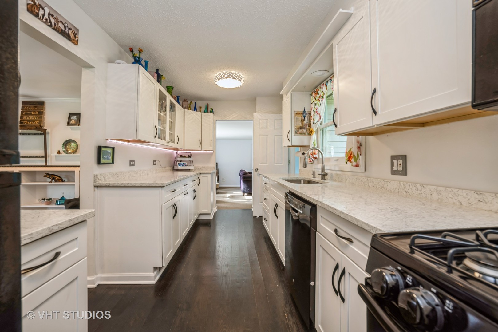 6206 Hilly Way Cary, IL 60013 - Photo 11 of 36