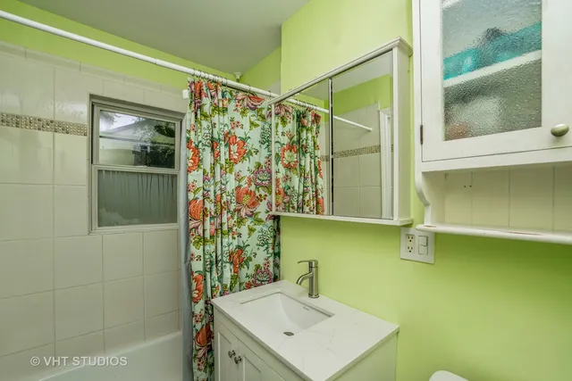 $320,000 | 6206 Hilly Way, Cary, IL 60013