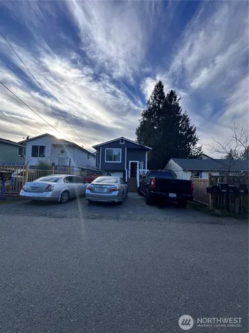 $639,000 | 10453 1st Avenue Southwest, Seattle, WA 98146