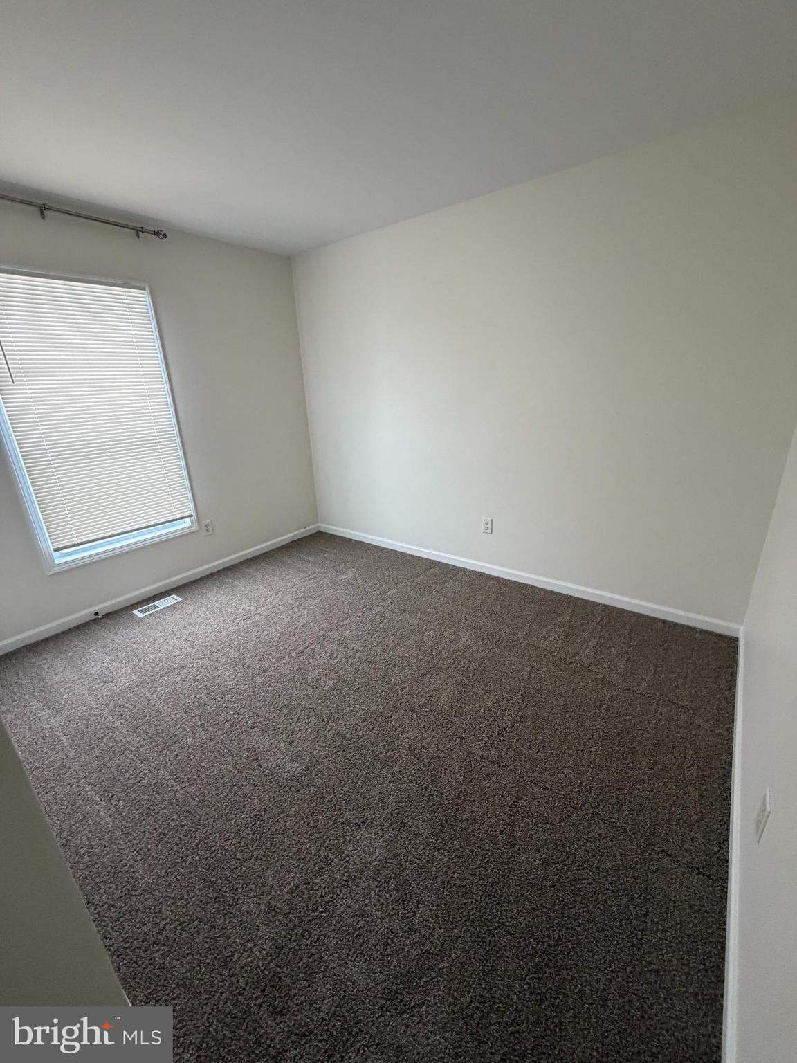 1914 Fairfax Road Annapolis, MD 21401 - Photo 8 of 10 a view of room and window