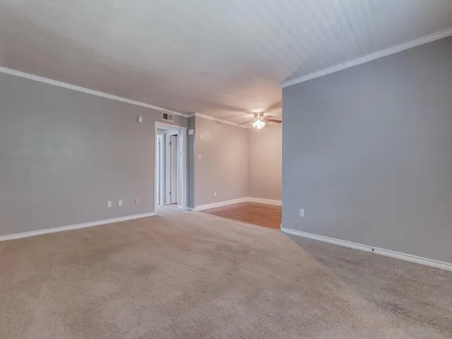 $1,250 | 3921 Inwood Road, Unit 2015, Dallas, TX 75209