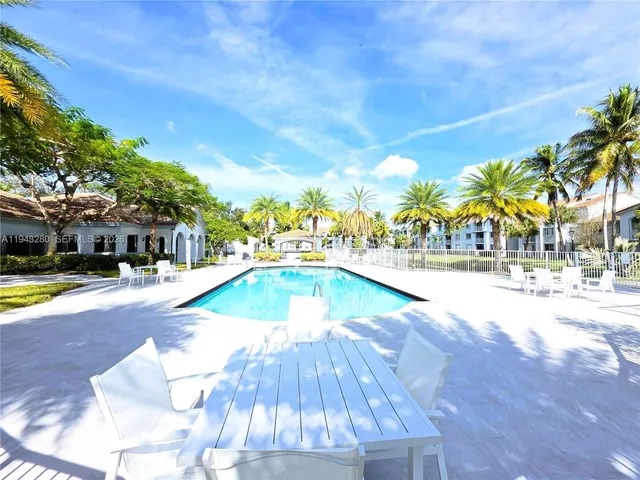 $339,000 | 2620 South University Drive, Unit 109, Davie, FL 33328