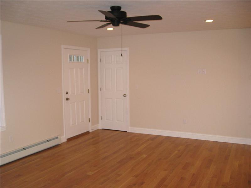 36 Cole Benson Road Kennebunkport, ME 04046 - Photo 10 of 24 Living Room.