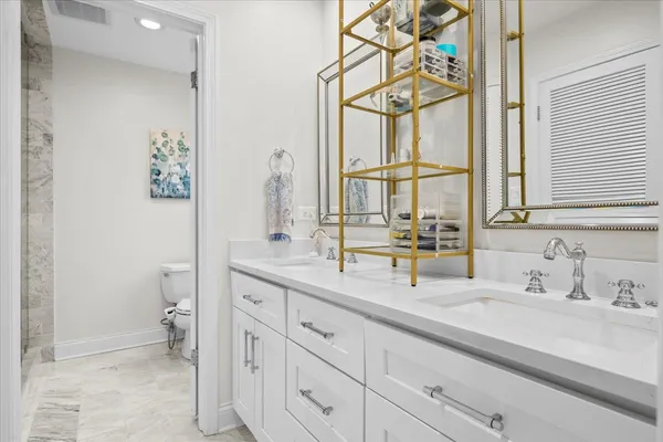 $1,150,000 | 520 Standish Drive, Deerfield, IL 60015