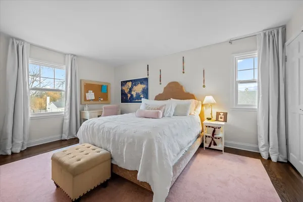 $1,150,000 | 520 Standish Drive, Deerfield, IL 60015