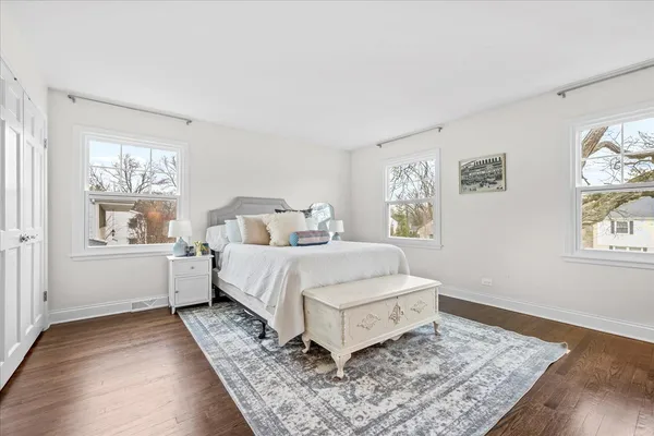 $1,150,000 | 520 Standish Drive, Deerfield, IL 60015