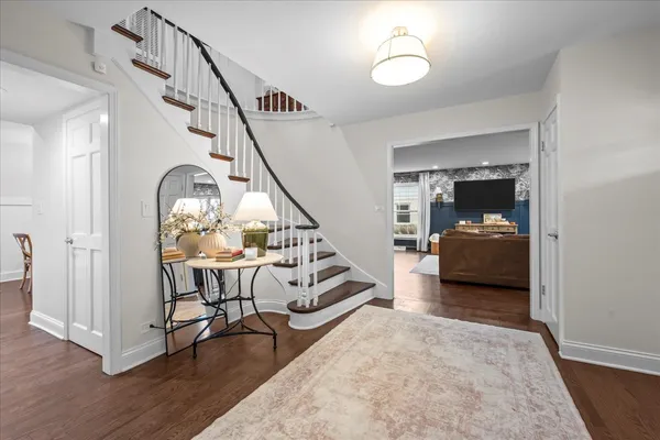 $1,150,000 | 520 Standish Drive, Deerfield, IL 60015