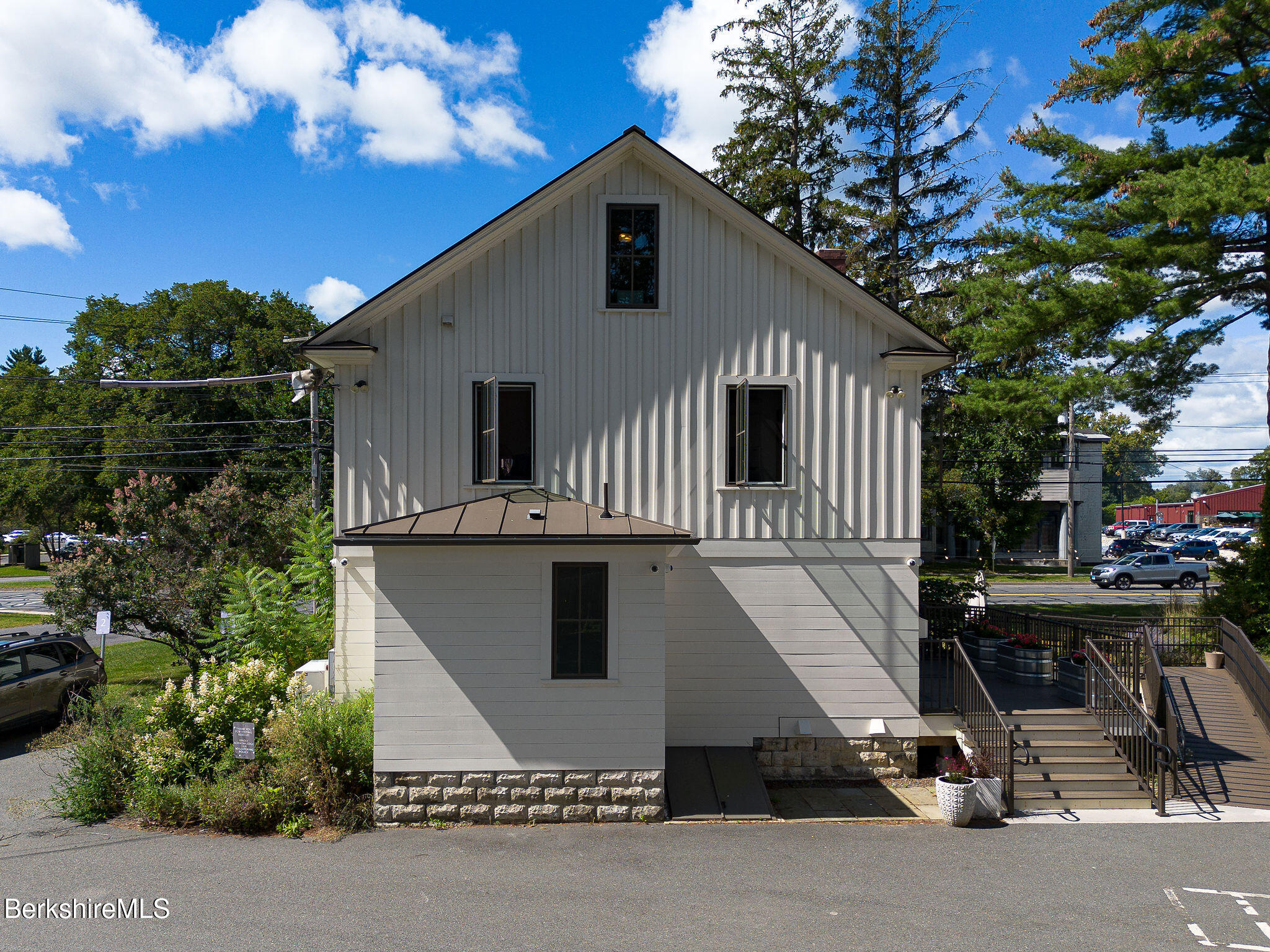 783 Main Street Great Barrington, MA 01230 - Photo 27 of 31 0005