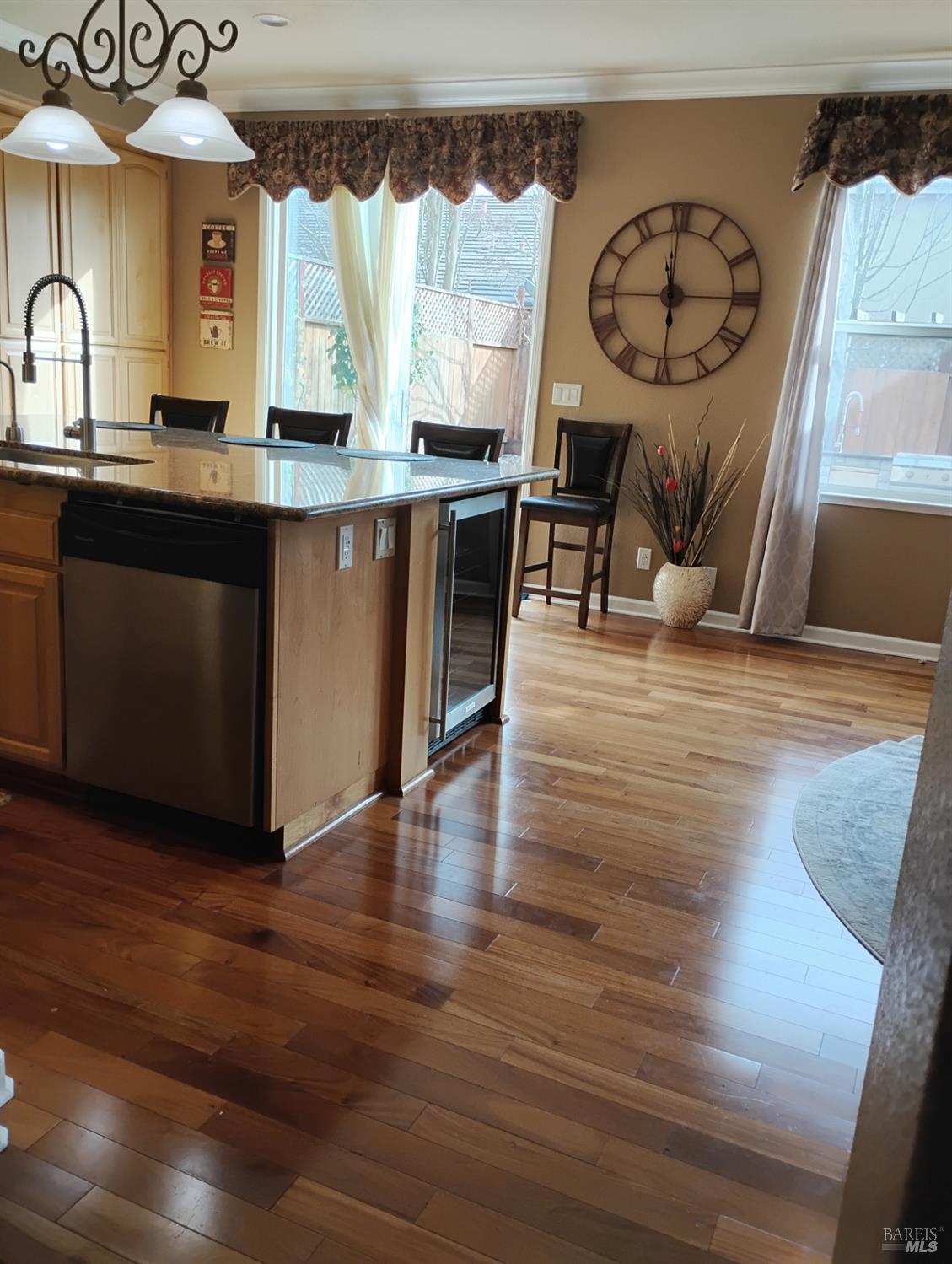 1122 Mitchell Lane Windsor, CA 95492 - Photo 6 of 30