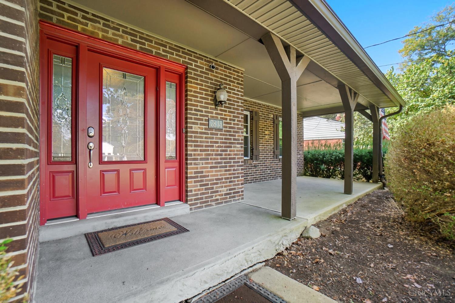 7835 Pfeiffer Road Cincinnati, OH 45242 - Photo 2 of 57