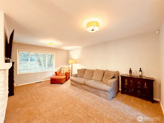 $1,388,000 | 15934 Southeast 41st Place, Bellevue, WA 98006