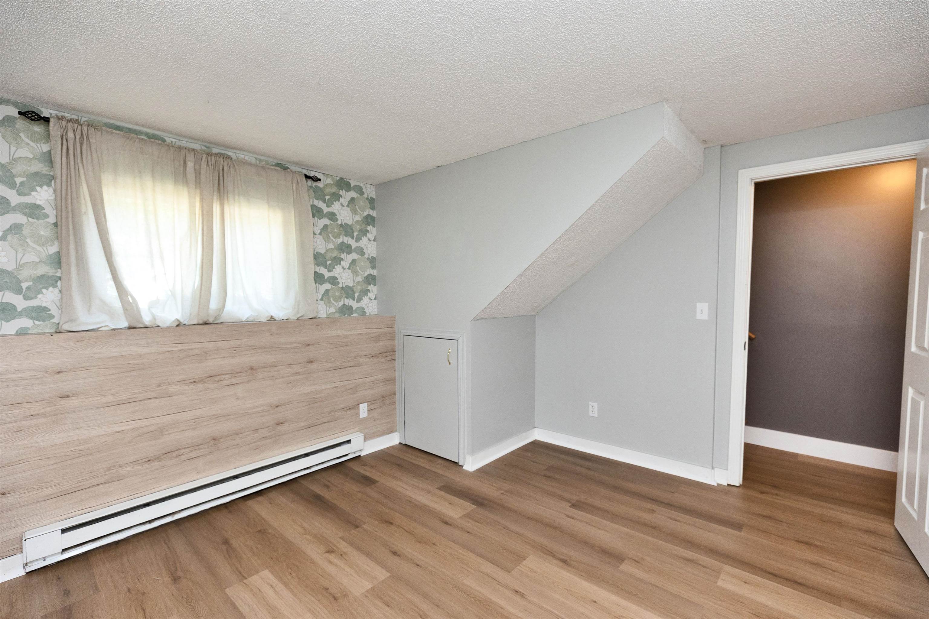 901 Mammoth Road, Unit 9 Manchester, NH 03104 - Photo 17 of 31