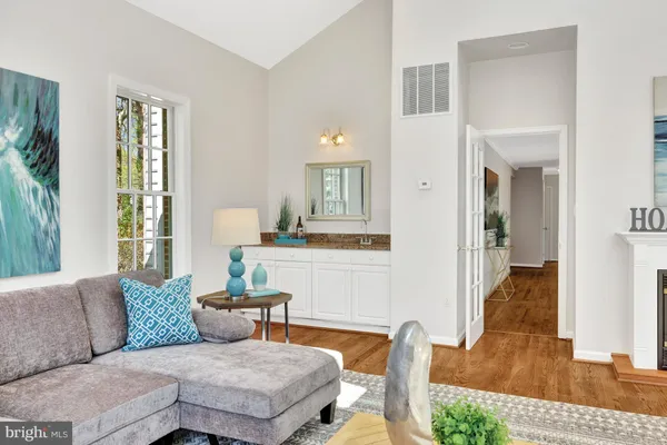$1,800,000 | 6516 Anna Maria Court, McLean, VA 22101