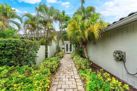 $824,900 | 46 Woods Lane, Boynton Beach, FL 33436