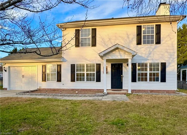 $299,900 | 1205 Birch Hill Drive, Kernersville, NC 27284