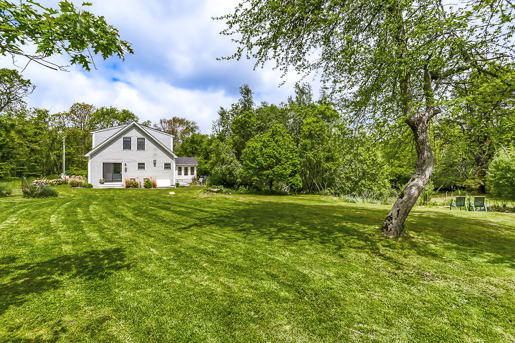 139 Tea Lane Chilmark, MA 02535 - Photo 32 of 34