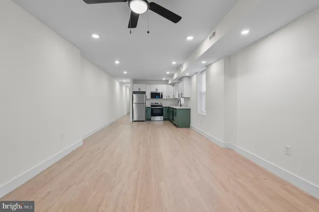 $1,500 | 2200 East Fayette Street, Baltimore, MD 21231