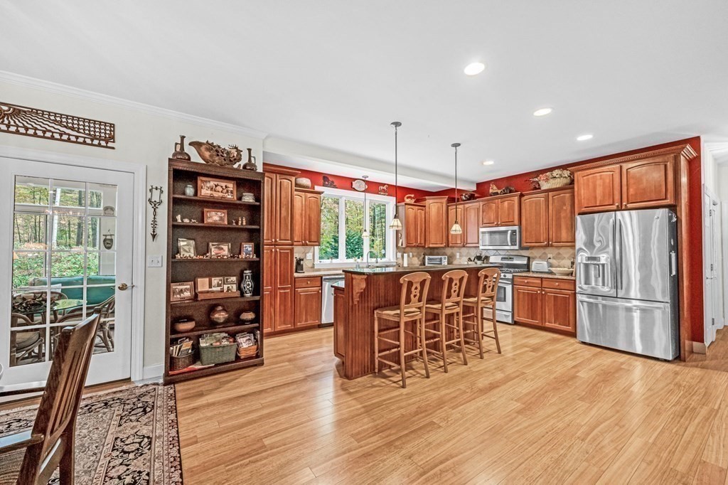 691 Park Hill Road Northampton, MA 01062 - Photo 12 of 39 Gallery Image 12