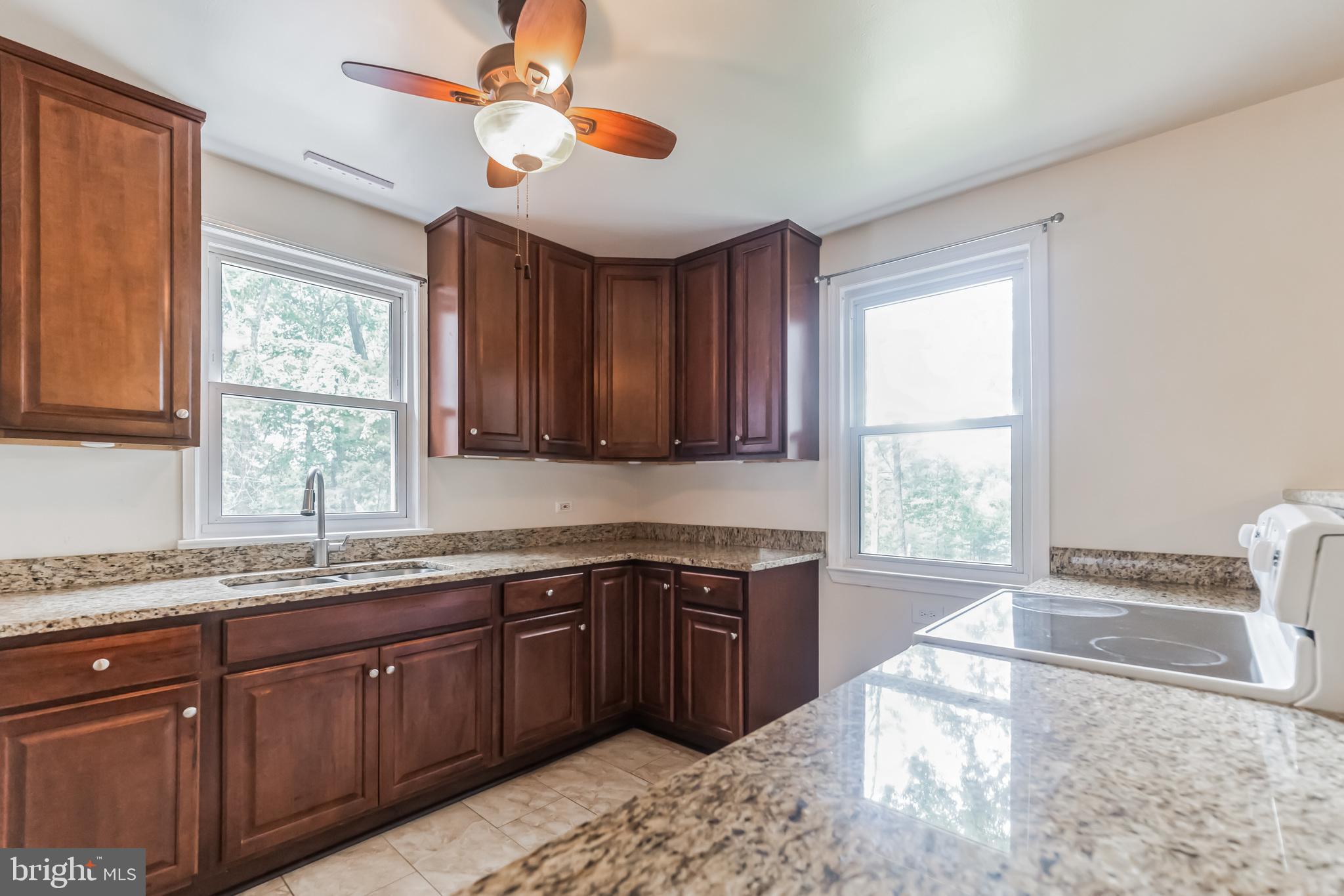9330 Meetze Road Midland, VA 22728 - Photo 5 of 30 Gallery Image 5