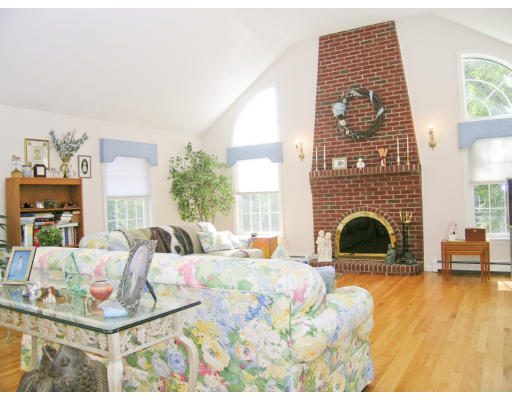 26 Old Planters Road Beverly, MA 01915 - Photo 10 of 25 Gallery Image 10
