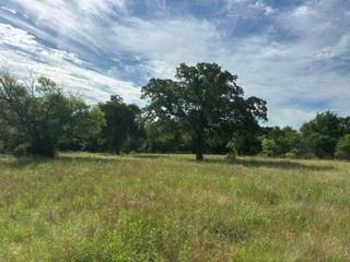 7 Barry Road Henrietta, TX 76365 - Photo 4 of 30