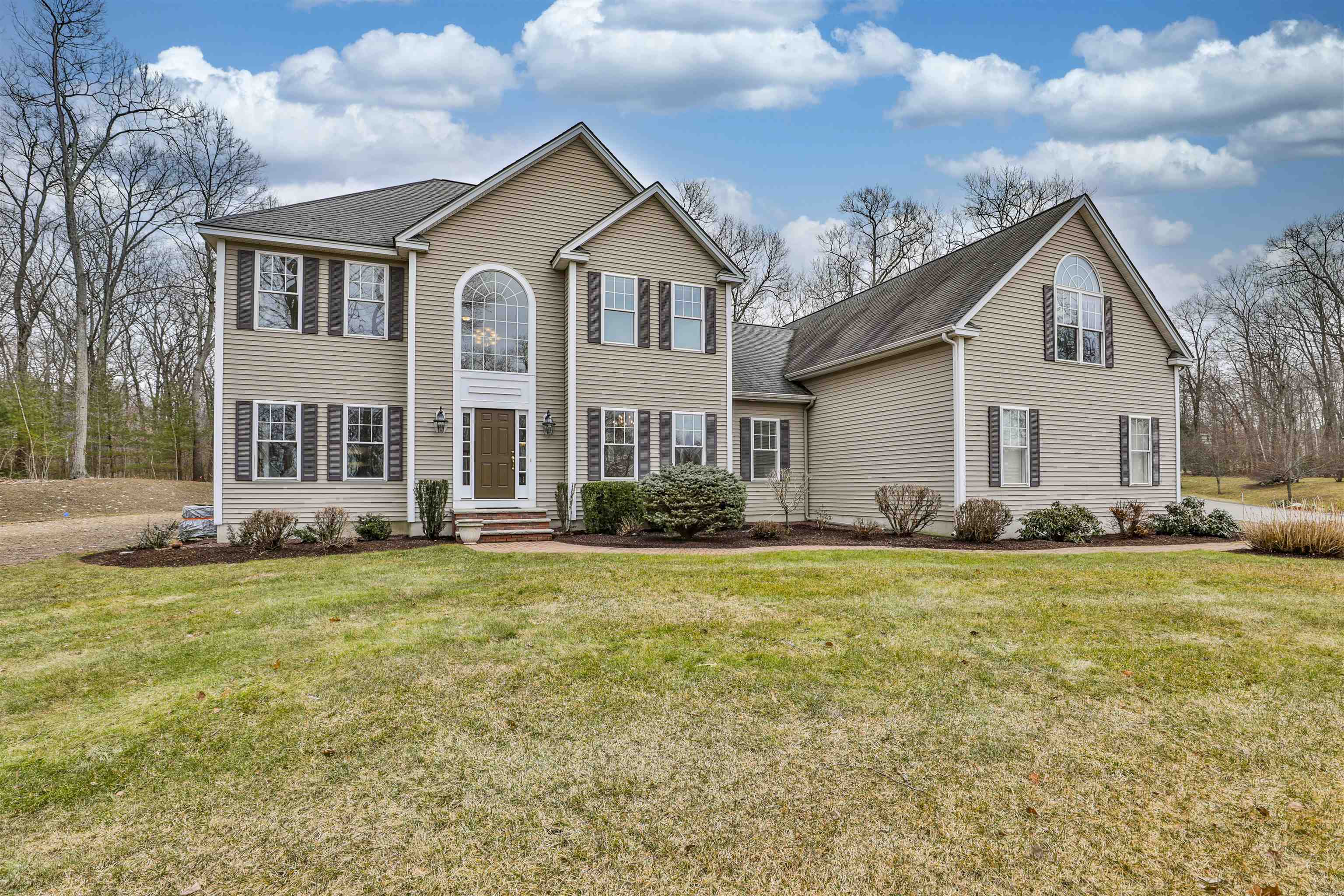 22 Carr Hill Road Windham, NH 03087 - Photo 1 of 38