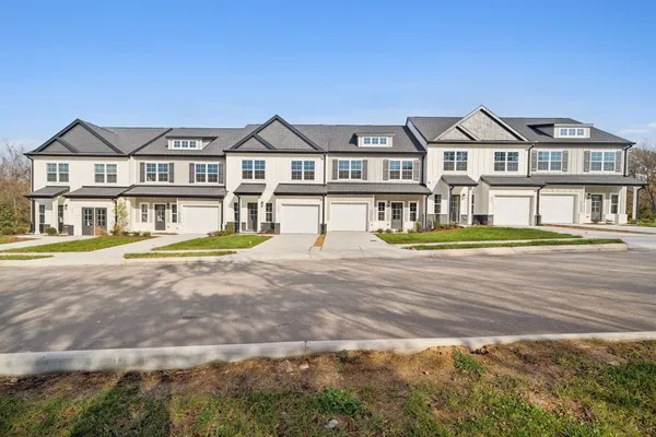 $2,390 | 539 Tulip Springs Road, Hermitage, TN 37076