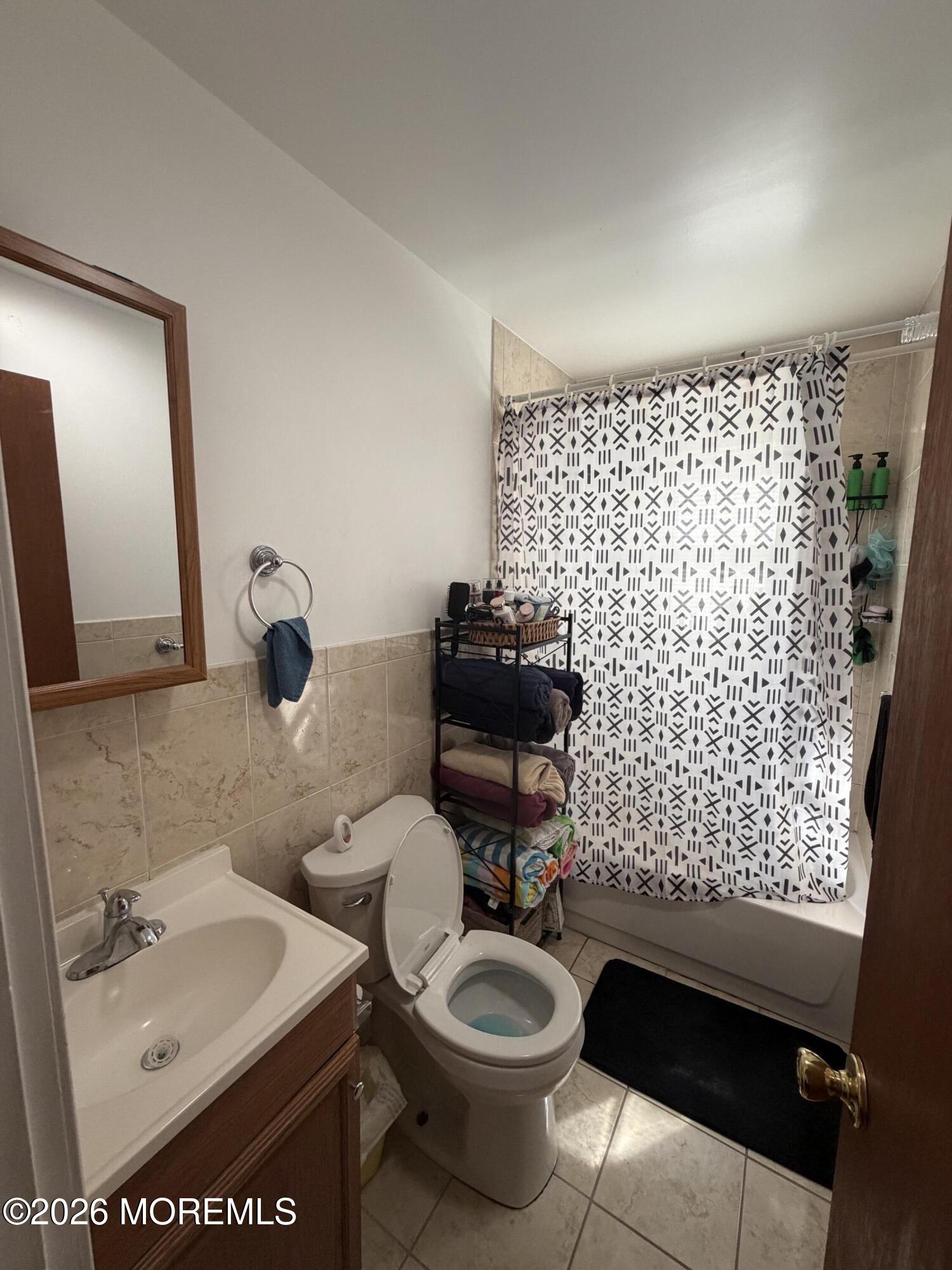 28 New Monmouth Road, Unit 2 Middletown, NJ 07748 - Photo 13 of 18 IMG_2357