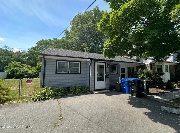 $3,750 | 28 New Monmouth Road, Unit 2, Middletown, NJ 07748