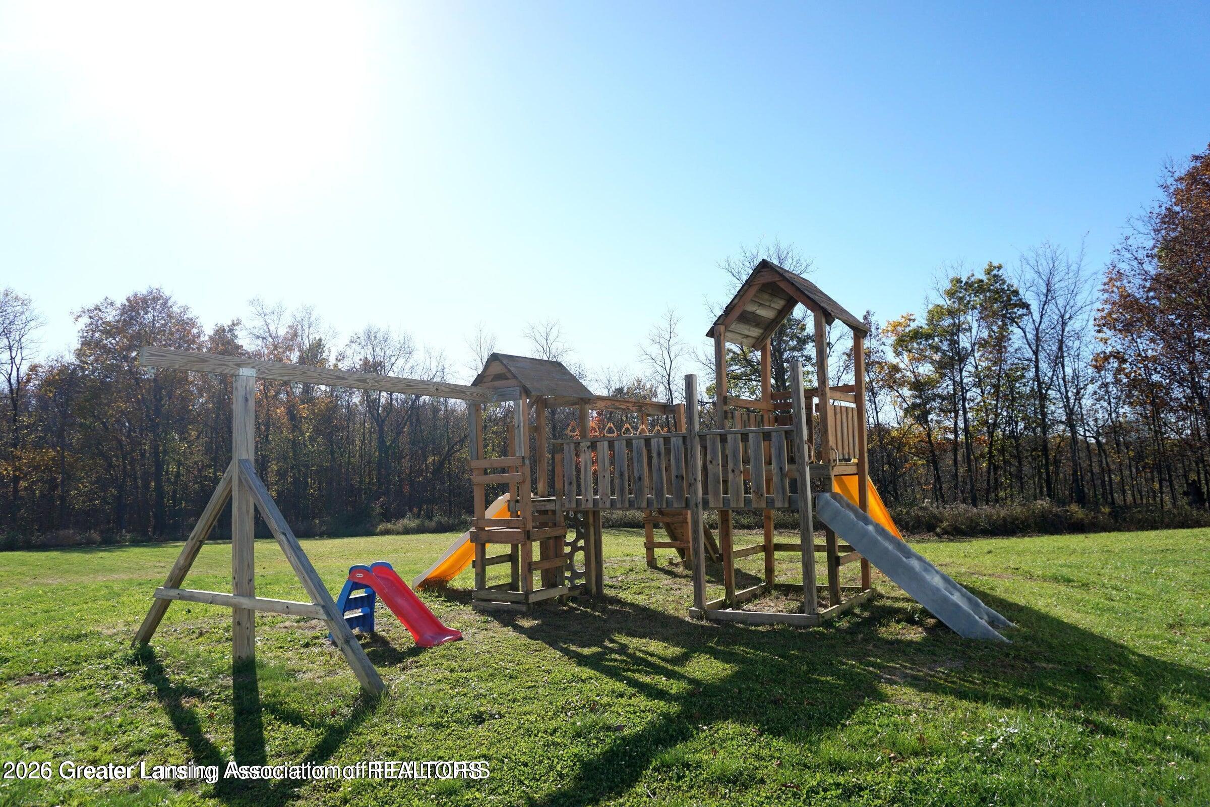 6480 Meridian Road Laingsburg, MI 48848 - Photo 78 of 91 20260401144501267796000000-o