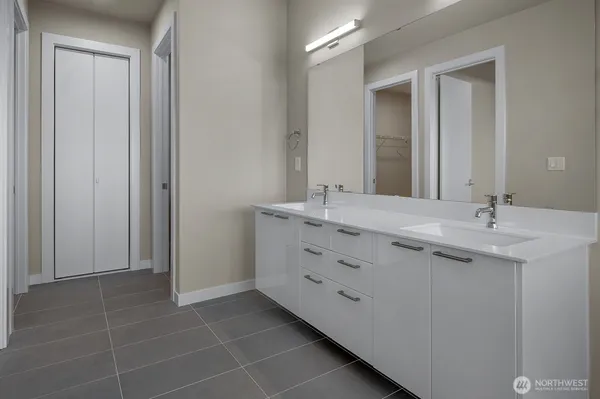 $959,990 | 17727 142nd Avenue East, Unit 18, Puyallup, WA 98374