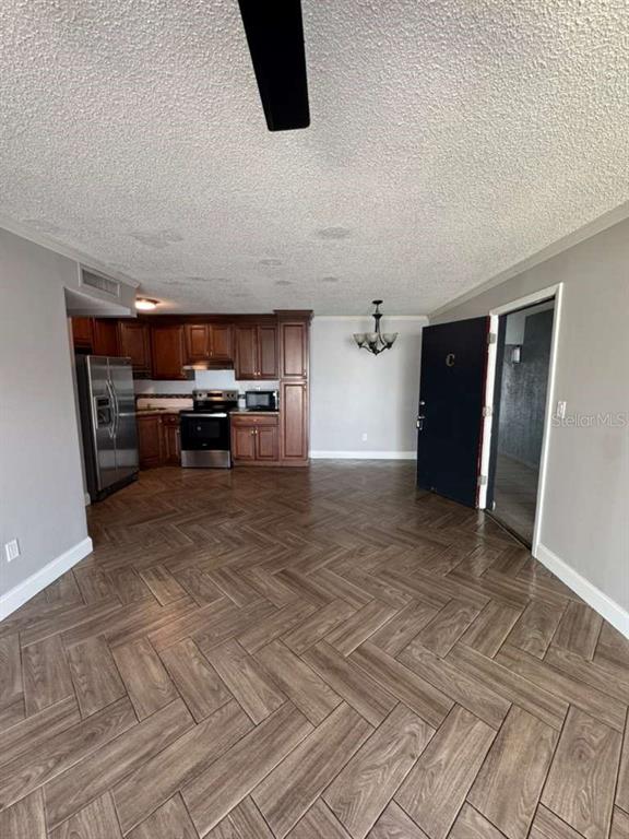 911 Oak Ridge, Unit C Orlando, FL 32809 - Photo 3 of 13 Gallery Image 3