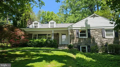 $885,000 | 380 Sycamore Mills Road, Media, PA 19063