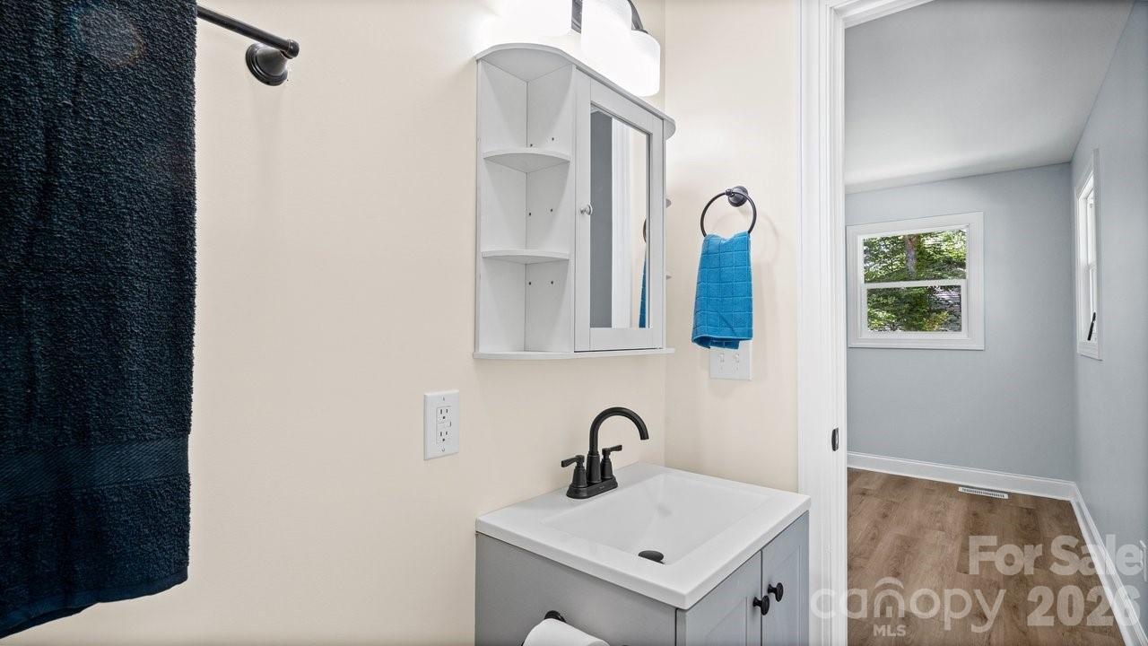 520 Summerow Road Stanley, NC 28164 - Photo 7 of 48
